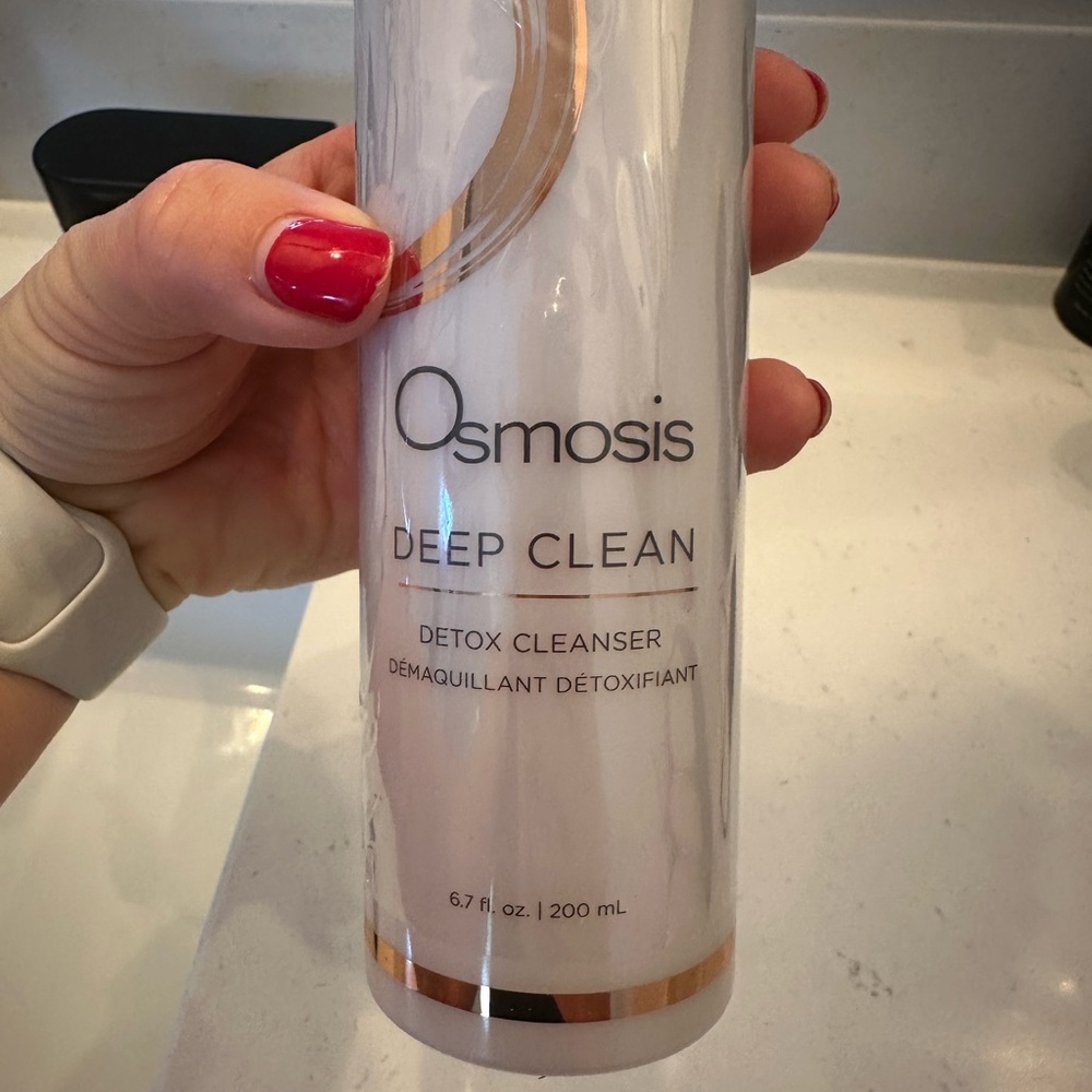 Deep Clean Detox Cleanser - White and Gold